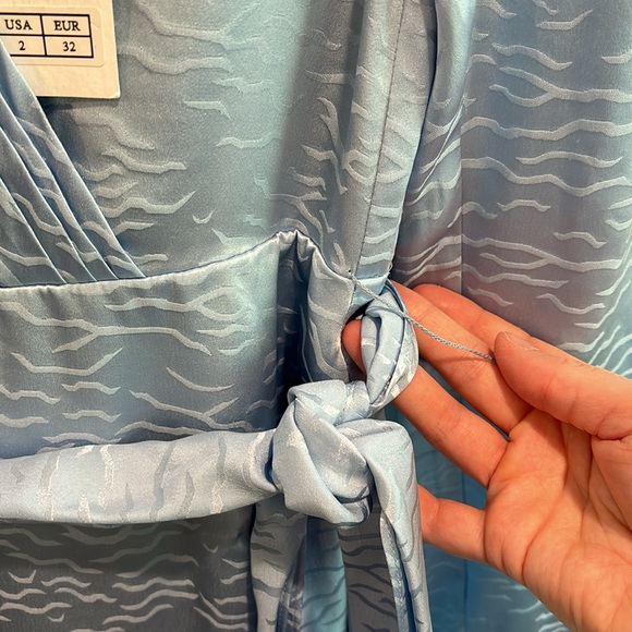 LAST CHANCE - Saloni Dress - Picture 3 of 4